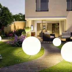 Biała lampa ogrodowa kula BALL 35 cm (ES-B035) - Step into Design