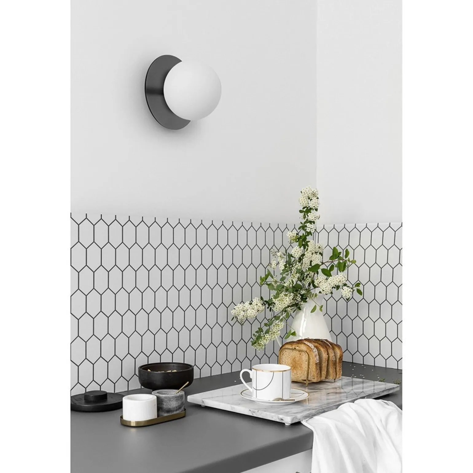 BORRA A czarna lampa ścienna / kinkiet (B2A12000) - Ummo