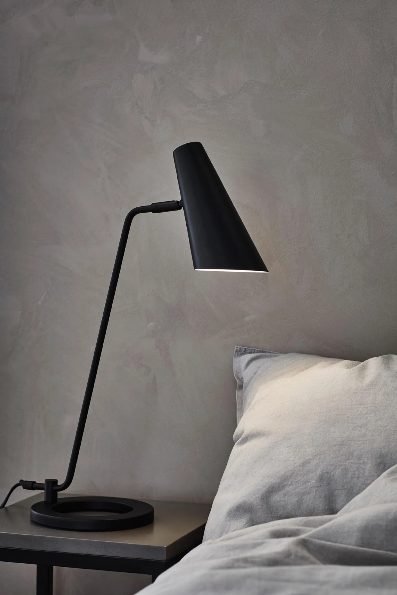 CAL Stołowa 1L Czarna