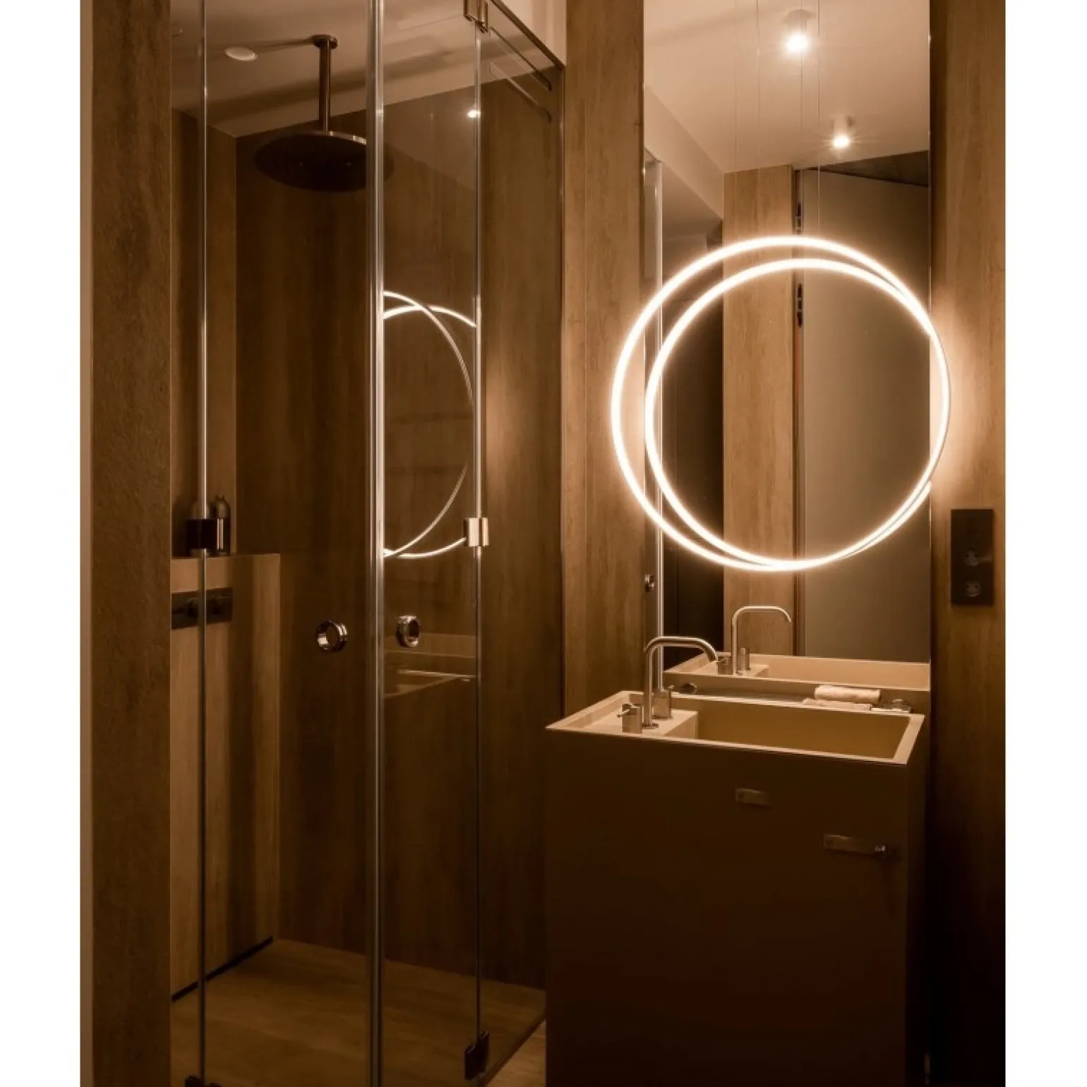 ECHO VERTICAL 180 Żyrandol czarny 4000K (66431) - Ramko