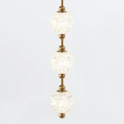 Efektowna lampa wisząca LED Marni długa - Naturalny mosiądz (QN-MARNI-16P-292-NBR) - Quintiesse