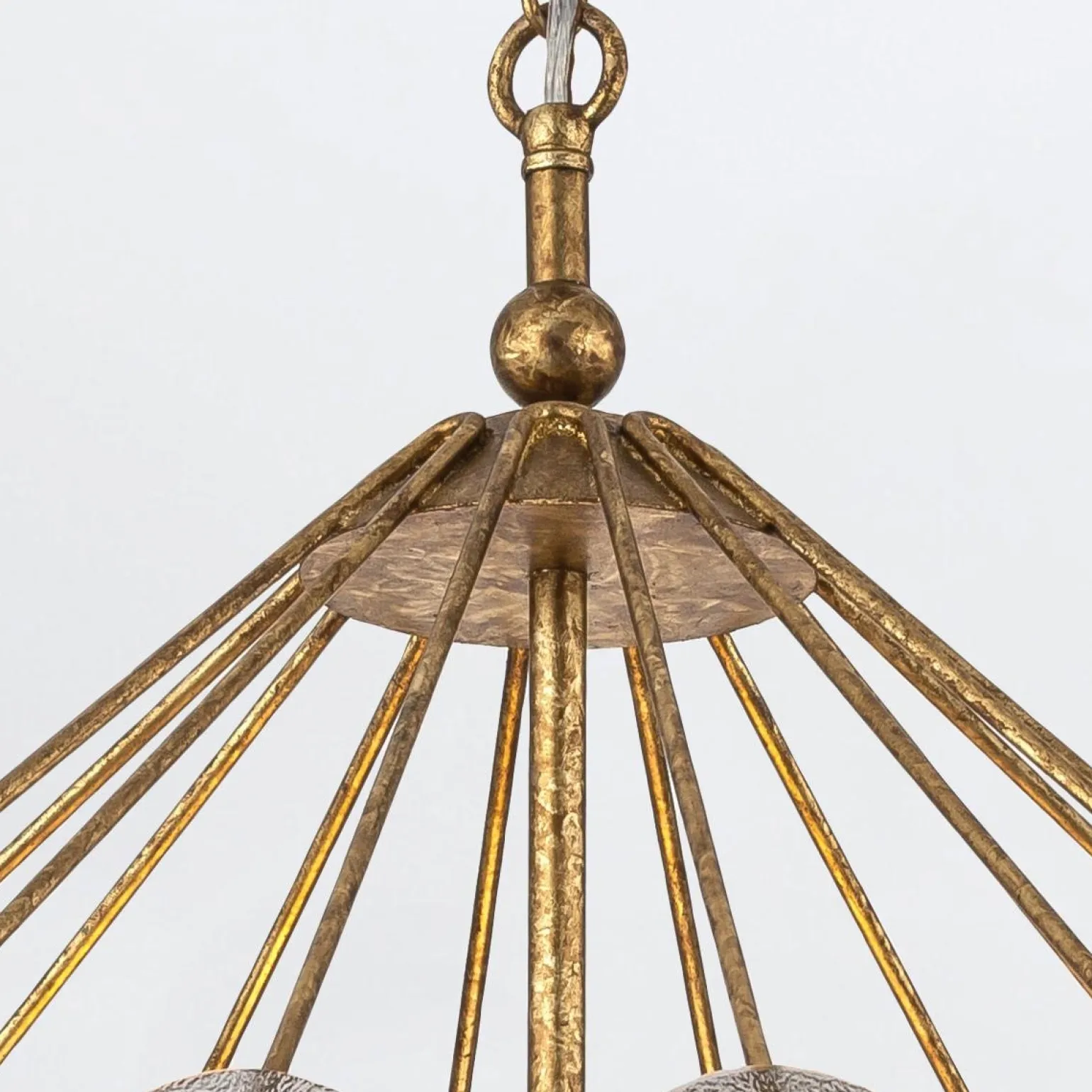 Efektowna lampa wisząca Meridian - 3 źródła światła - Przecierane złoto (QN-MERIDIAN-3P-DG) - Quintiesse