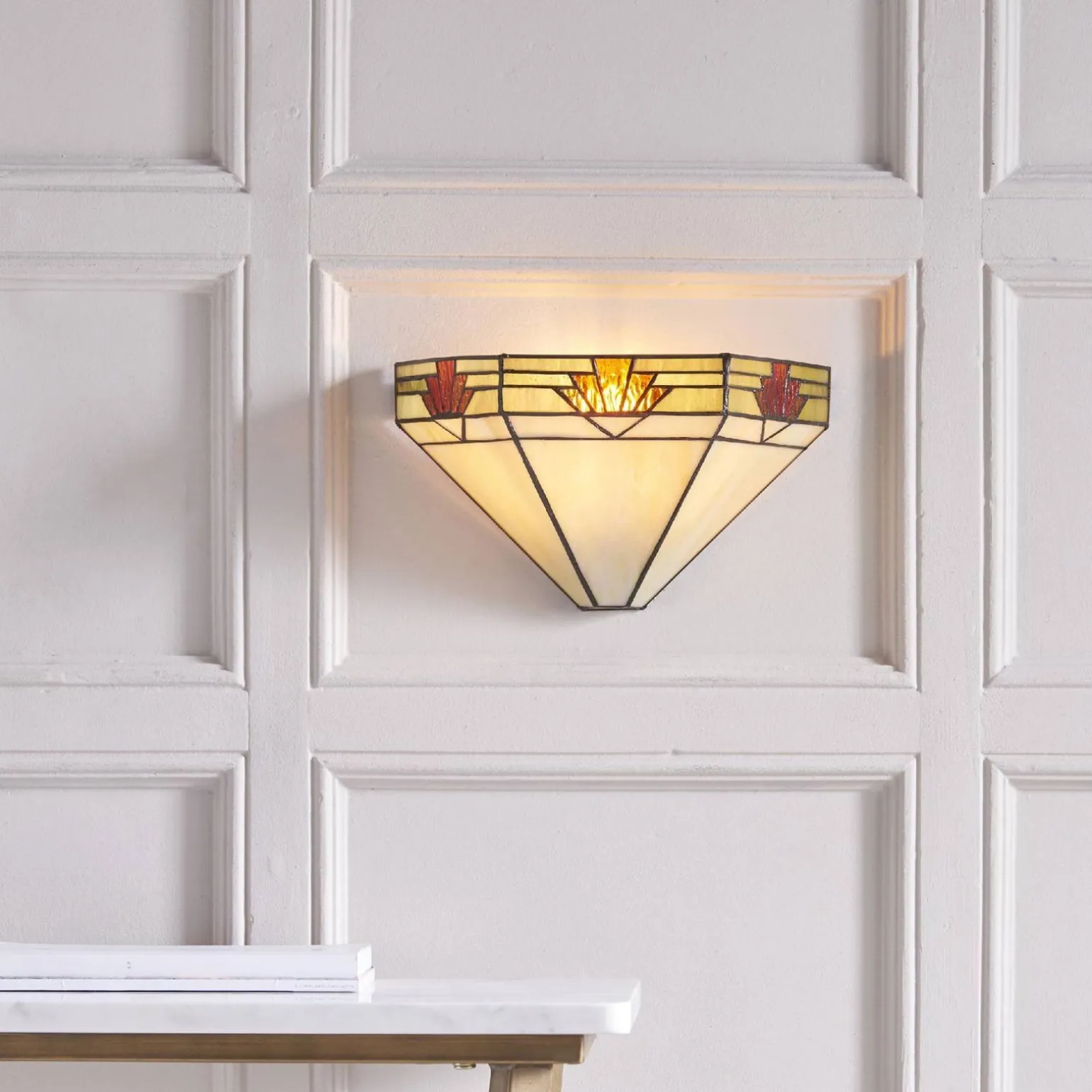 Kinkiet Nevada (64288) Tiffany