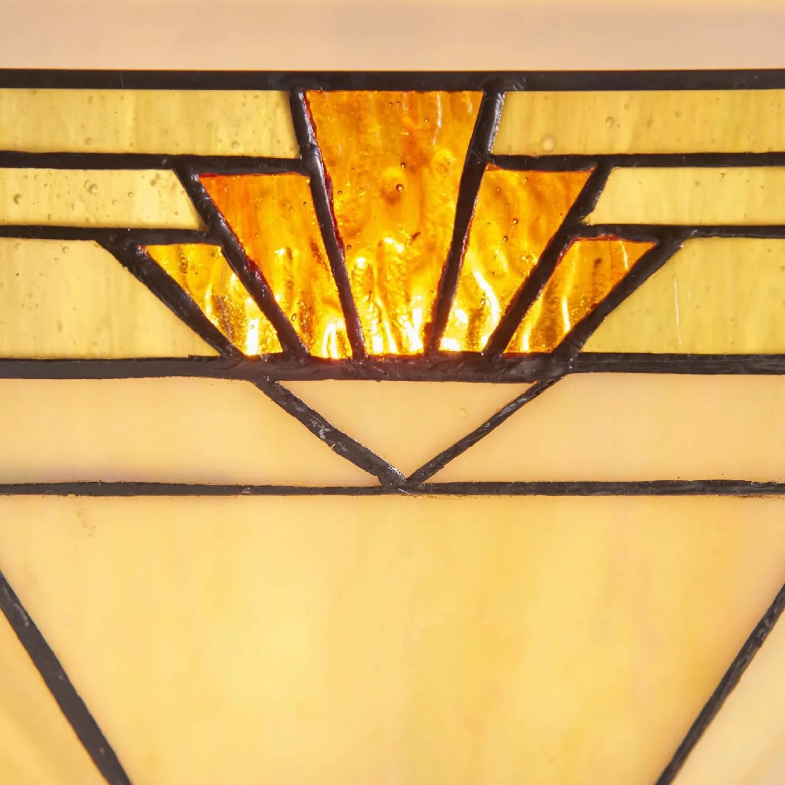 Kinkiet Nevada (64288) Tiffany