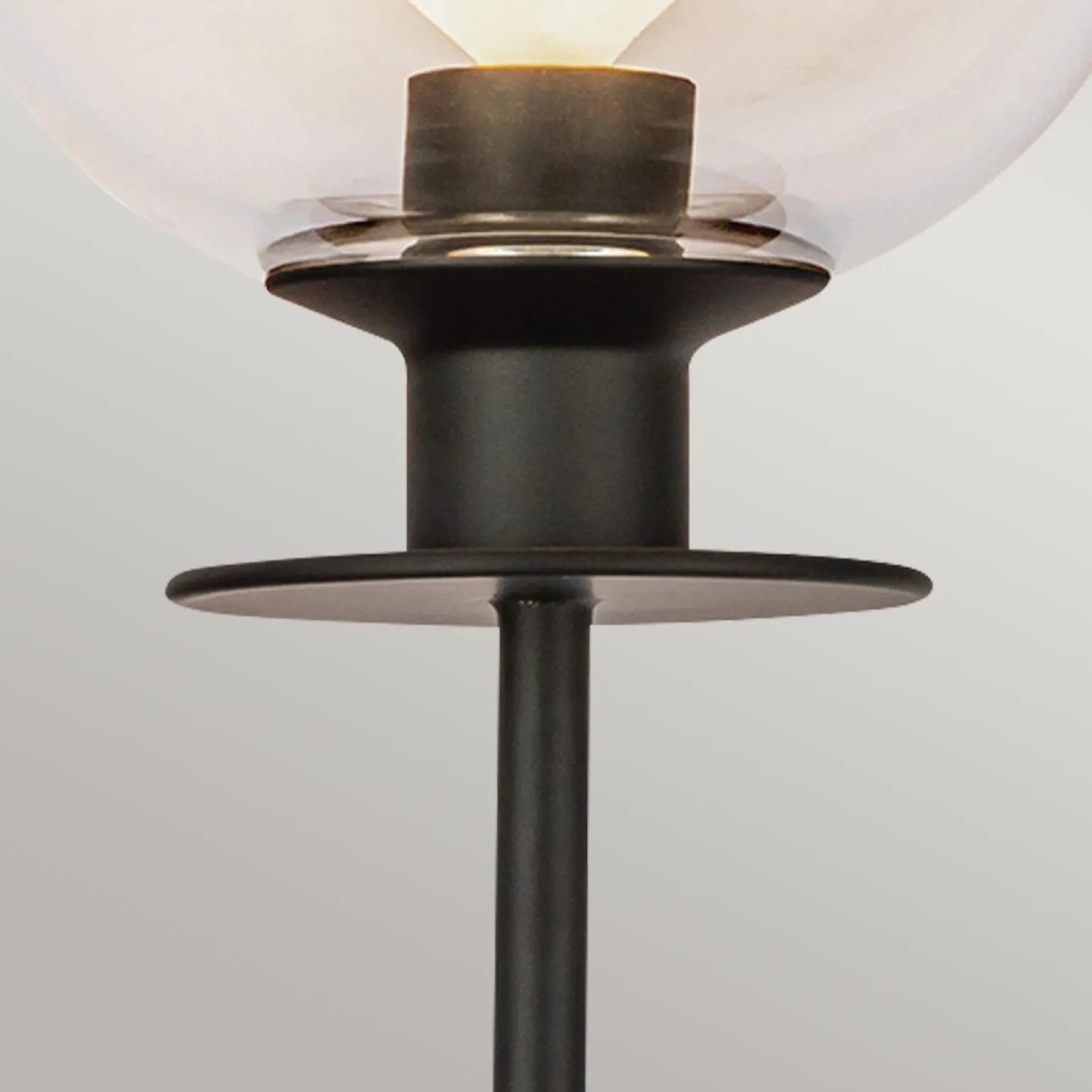 Kinkiet Sylvia - 1 źródło światła - Matowa czerń (ALM-SYLVIA-1WB-BK-CL) - Elstead Lighting