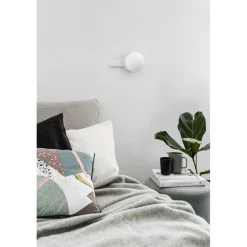 KUUL D biała lampa ścienna / kinkiet z podwyższoną szczelnością IP44 (KLD110S0) - Ummo