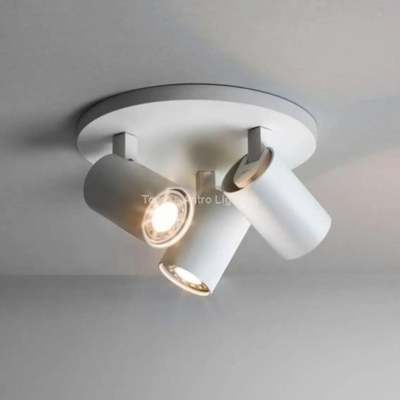 Lampa halogenowa Ascoli Triple Round (Astro 1286002)