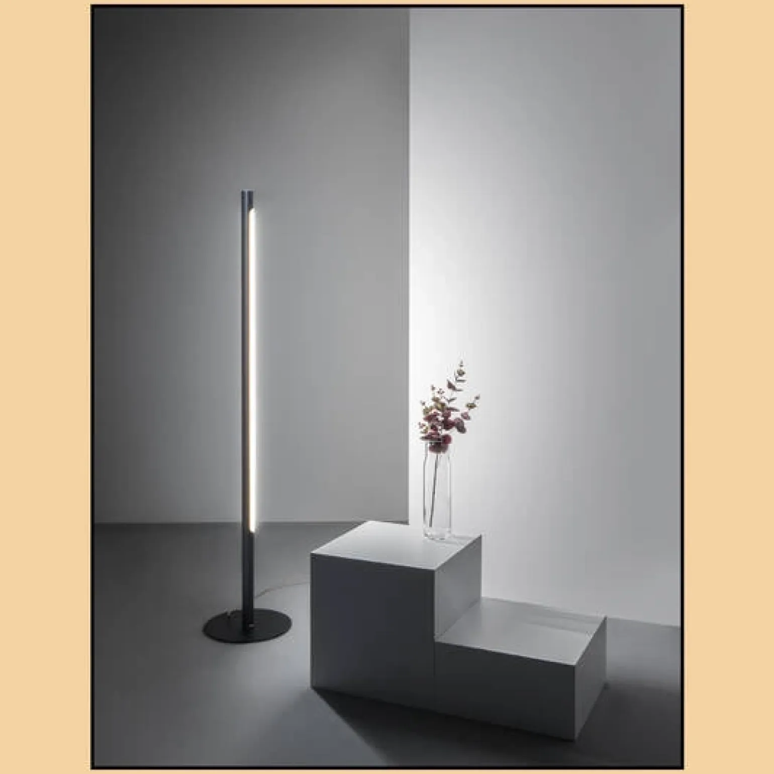 Lampa podłogowa THIN TUBE LED czarna (26551-L940-D9-00-12) - Aqform