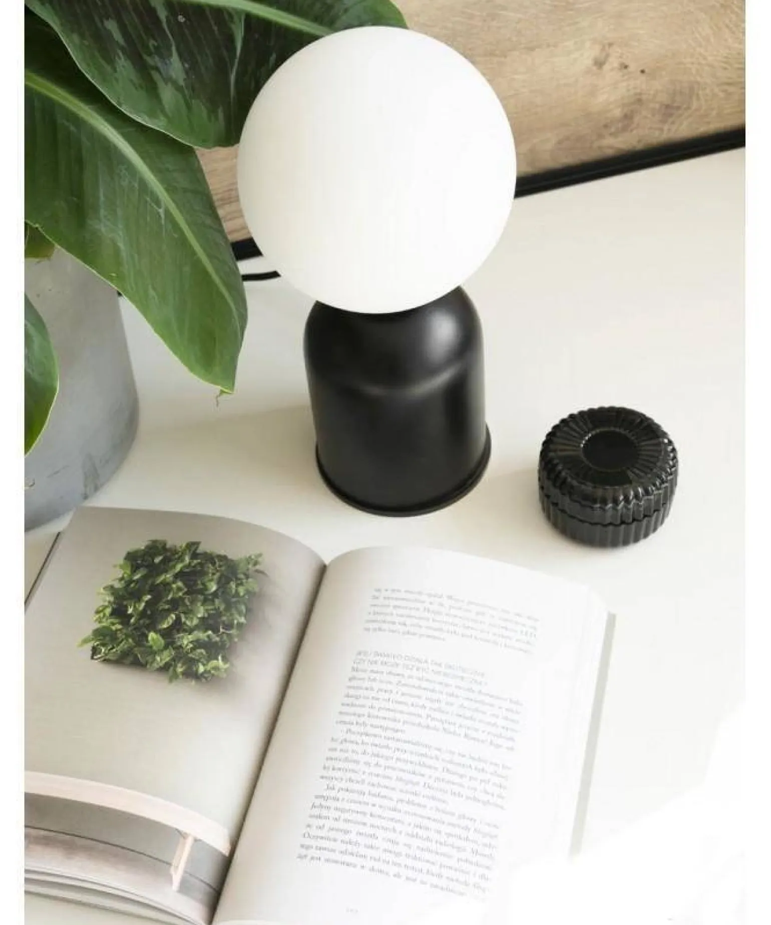 Lampa Stołowa LUOTI ST Kol. Czarny (LUS122P1) - Ummo