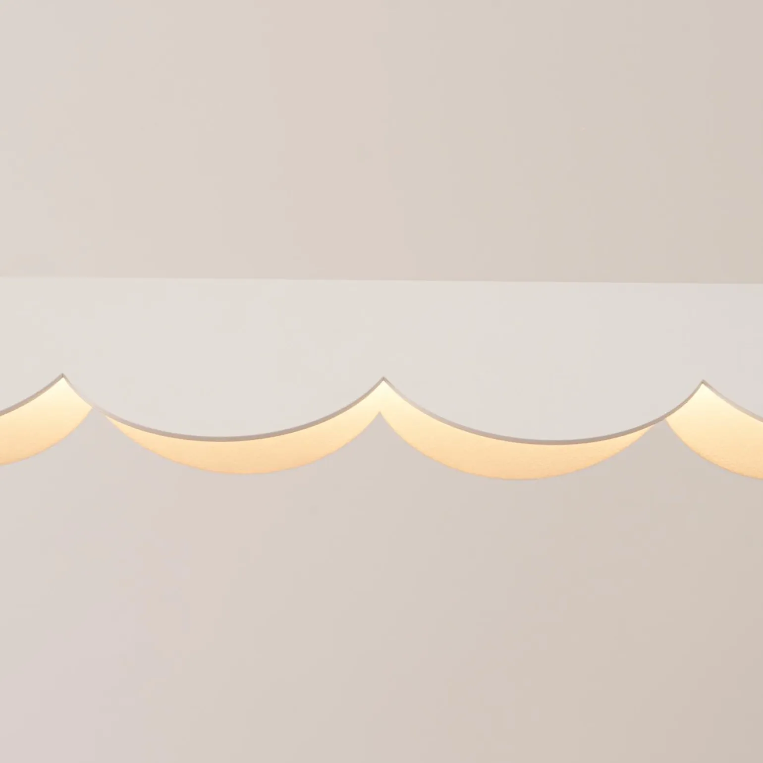 Lampa wisząca BISCUIT biała LED 3000K (TH.467) - Thoro Lighting