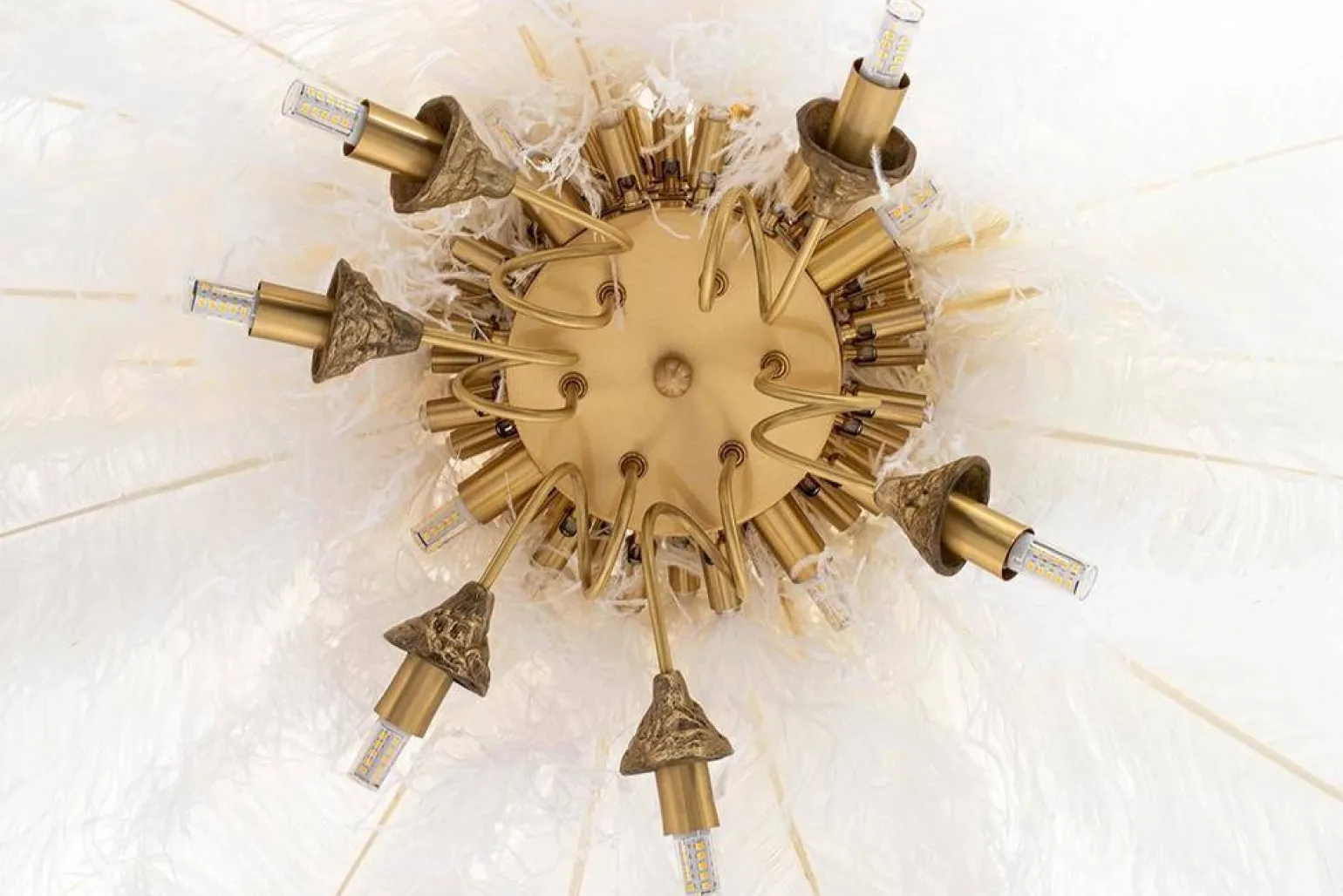 Lampa wisząca TIFFANY 135 biała mosiądz / naturalne pióra (JD0019.WHITE) - King Home