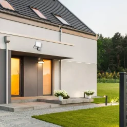 Naświetlacz LED 10W PIR 950lm 5000K (EKN9017) - Eko-Light