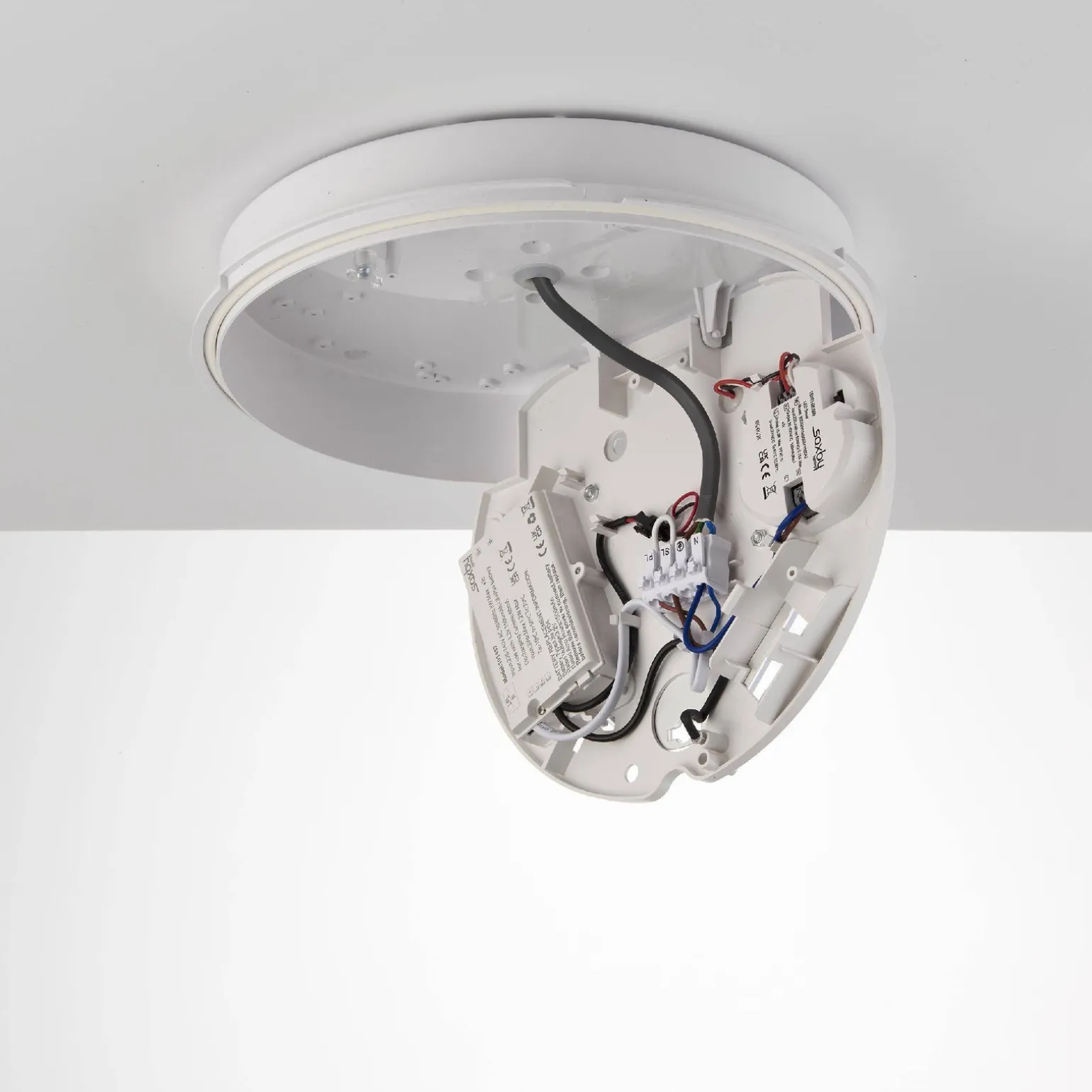 Plafon Hero CCT emergency IP65 18W (95540) - Saxby