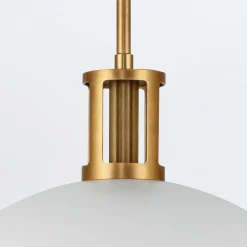 Pojedyncza lampa nad stół Doral Matowa biel, vintage mosiądz (QN-DORAL-P-M-WHT) - Quintiesse