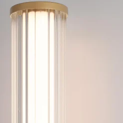 Średni kinkiet LED Fayton - Szczotkowane złoto (QN-FAYTON-M-BG) - Quintiesse