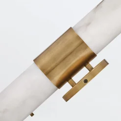 Średni kinkiet LED Ibiza - Klasyczny mosiądz (QN-IBIZA-M-HB) - Quintiesse