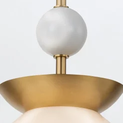 Średnia lampa wisząca Saucer - 1 źródło światła - Postarzany mosiądz (QN-SAUCER-1P-M-AB-OPAL) - Quintiesse