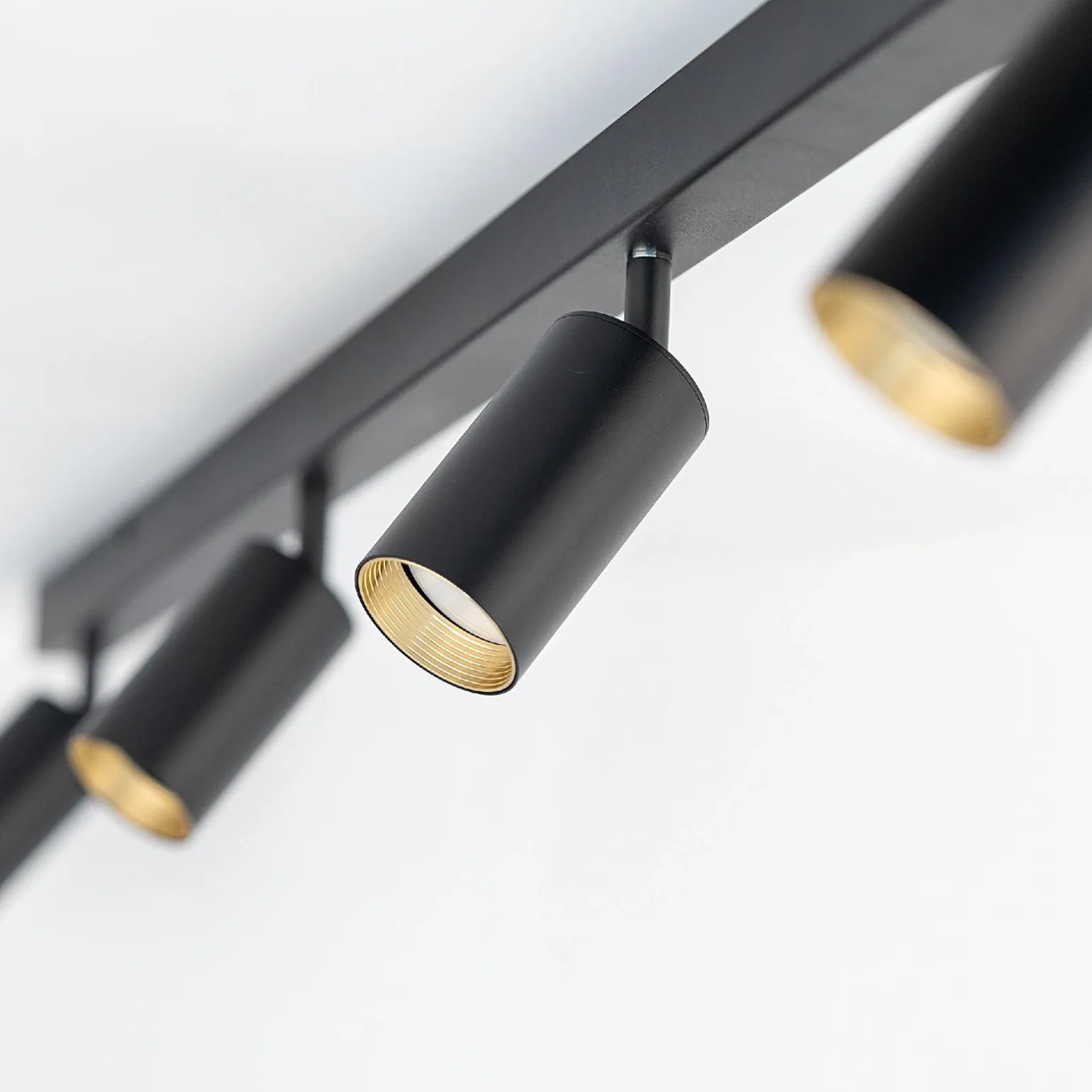 Reflektory na listwie AMIS BLACK LAMPA SUFITOWA 4 (10635) - TK Lighting