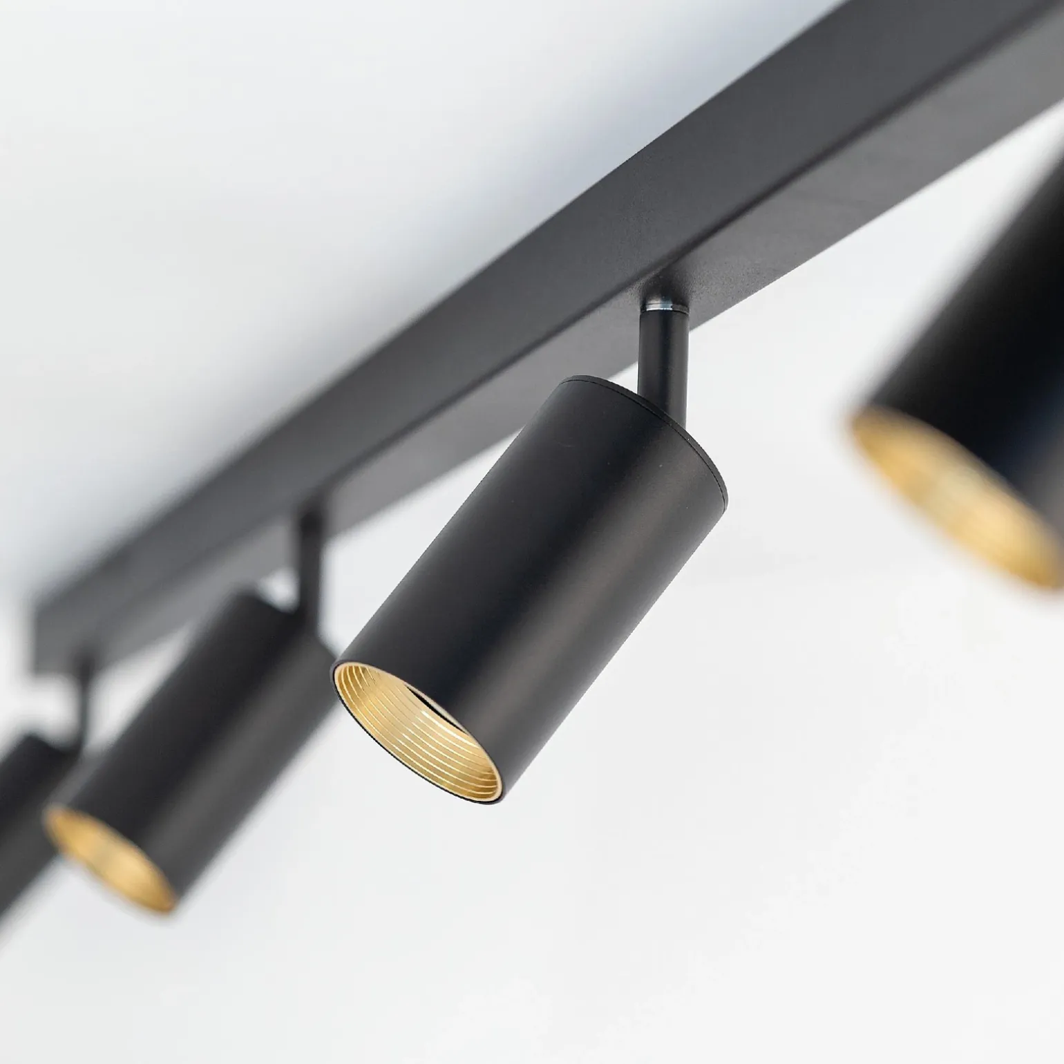 Reflektory na listwie AMIS BLACK LAMPA SUFITOWA 4 (10635) - TK Lighting