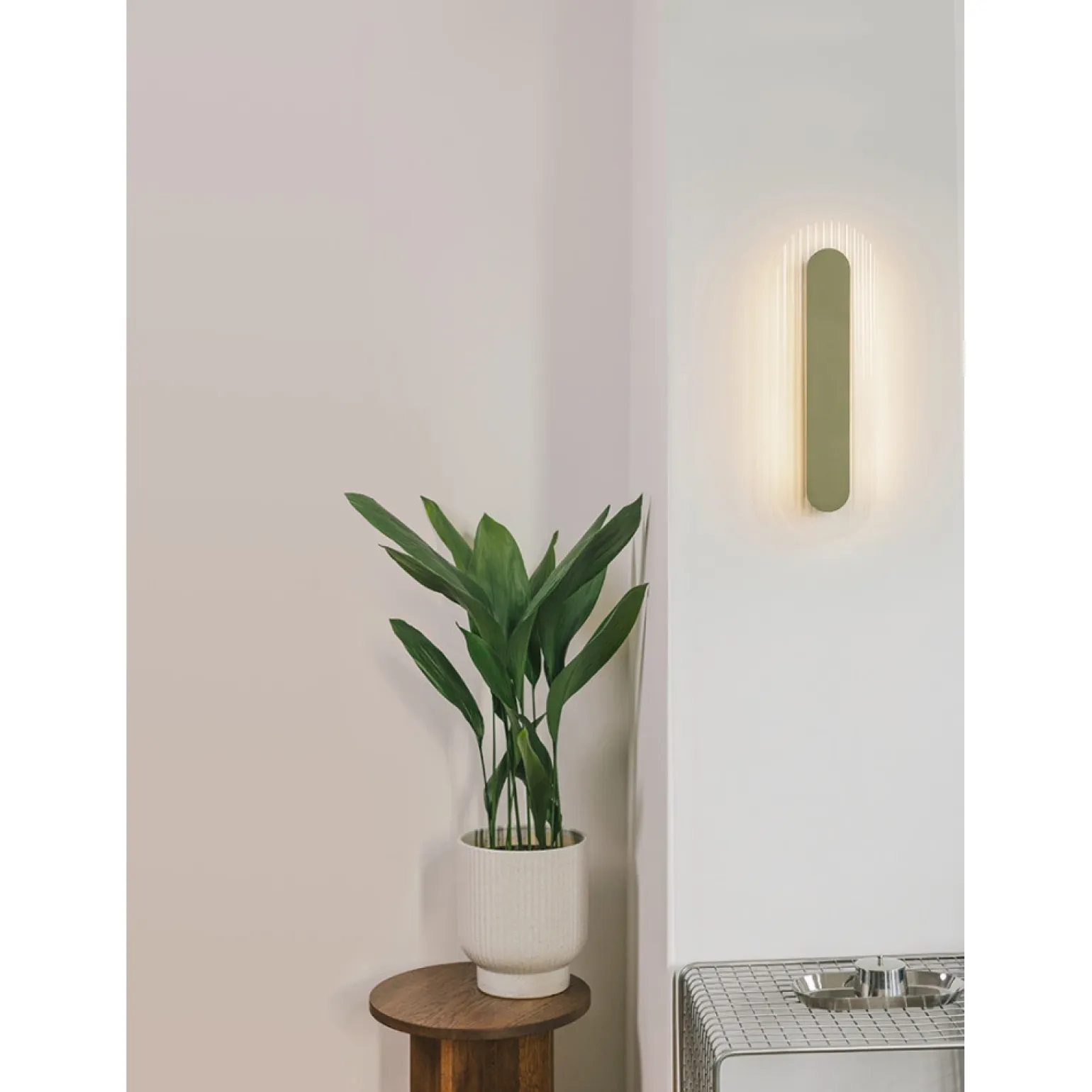 RIFLO W C czarna lampa ścienna / kinkiet z regulowanym reflektorem (RIWC62002) - Ummo