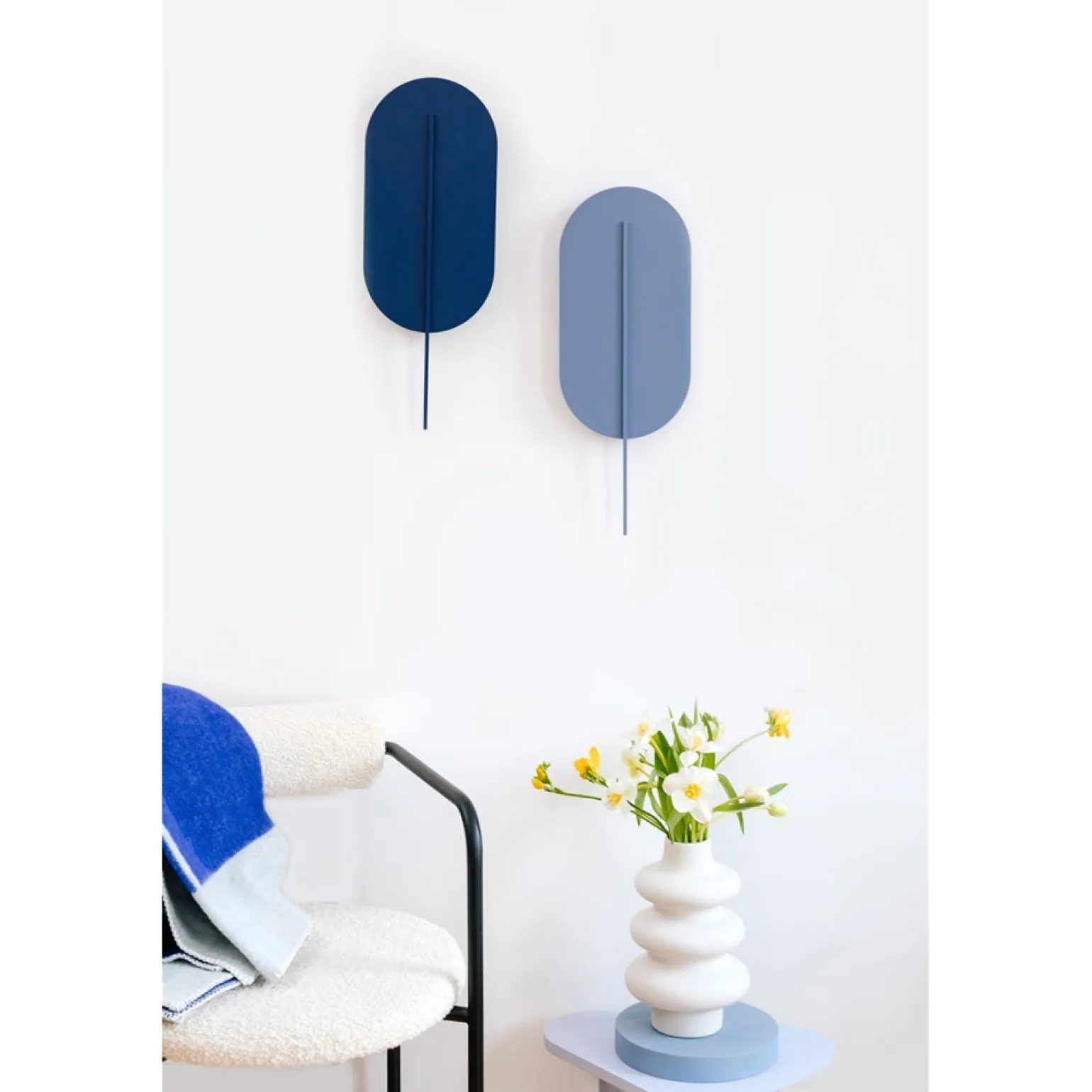 ROKKE granatowa lampa ścienna / kinkiet (RKK213130) - Ummo