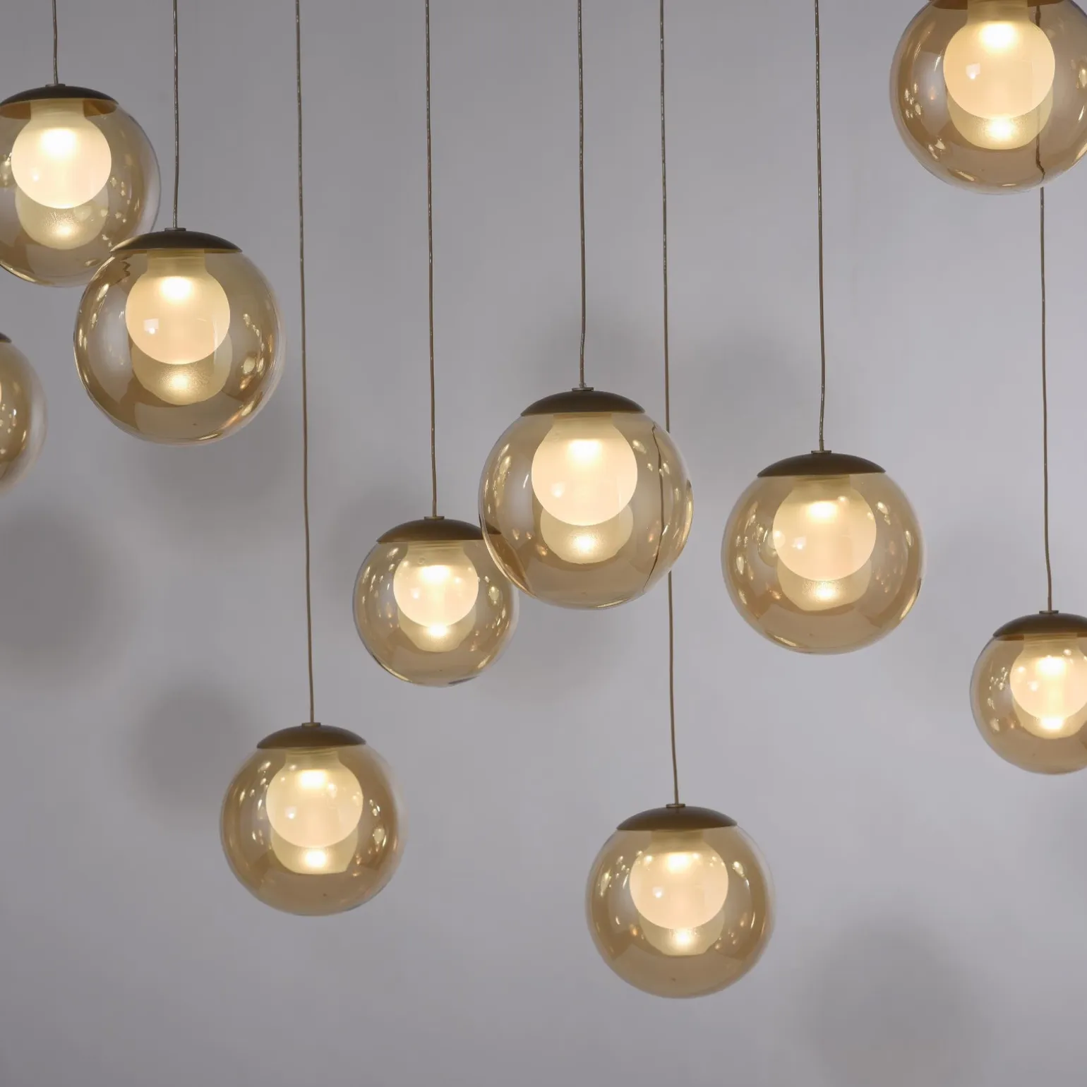 Wisząca lampa na pilota, z regulacją światła i wysokości PURE POPUP BRĄZOWY (2589-97) - Paul Neuhaus