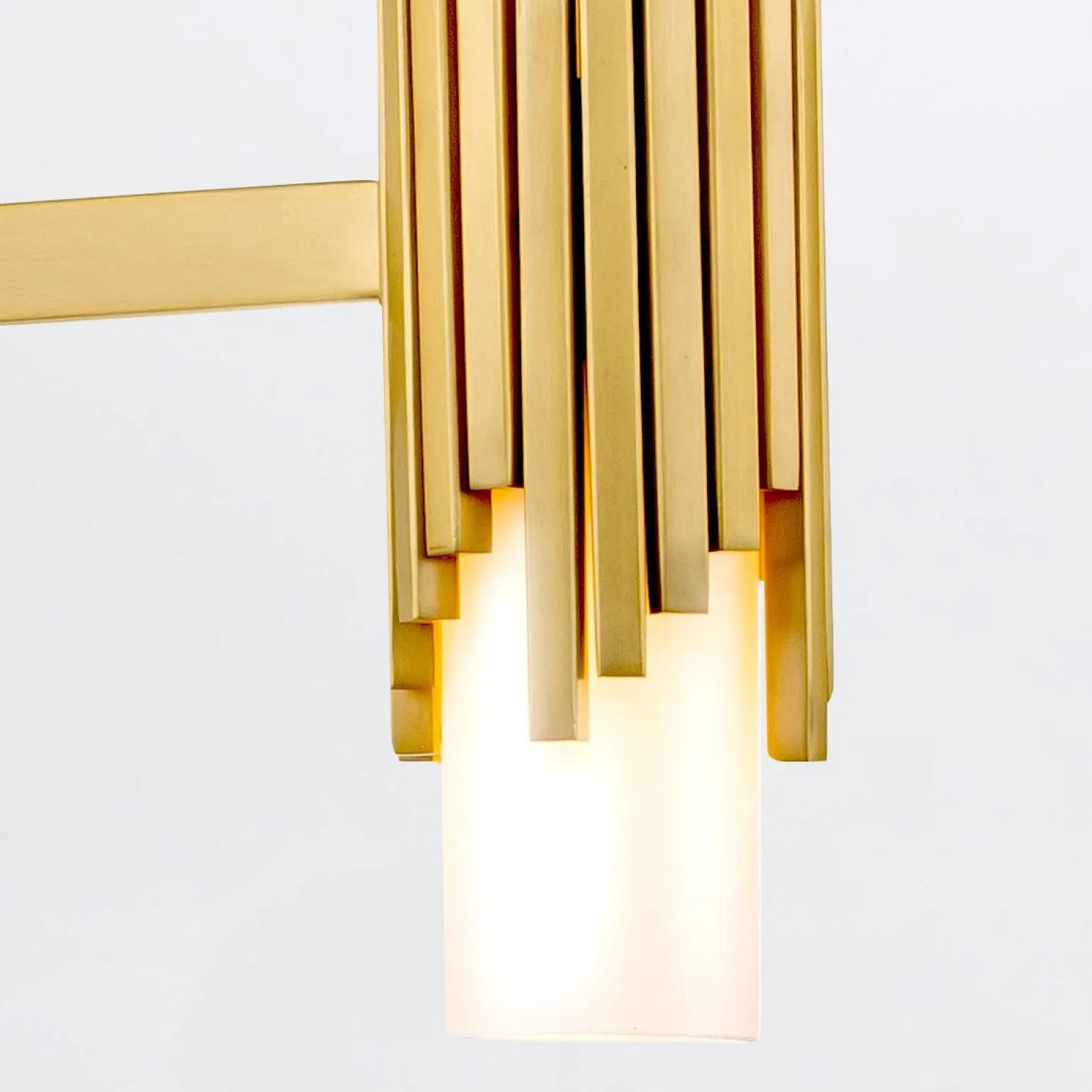 Żyrandol Marvele - 6 źródeł światła - Postarzany mosiądz (MARVELE6-AB-OPAL) - Elstead Lighting